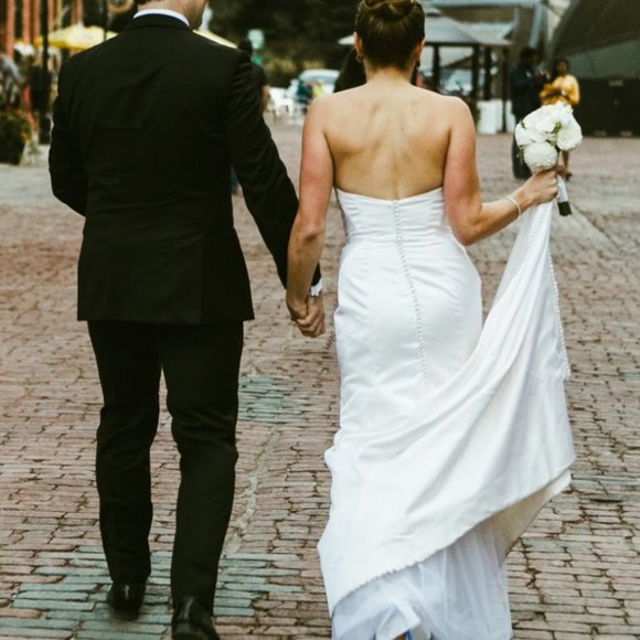 Wedding dress , Alvina Valentina size 10 - Picture 5 of 7